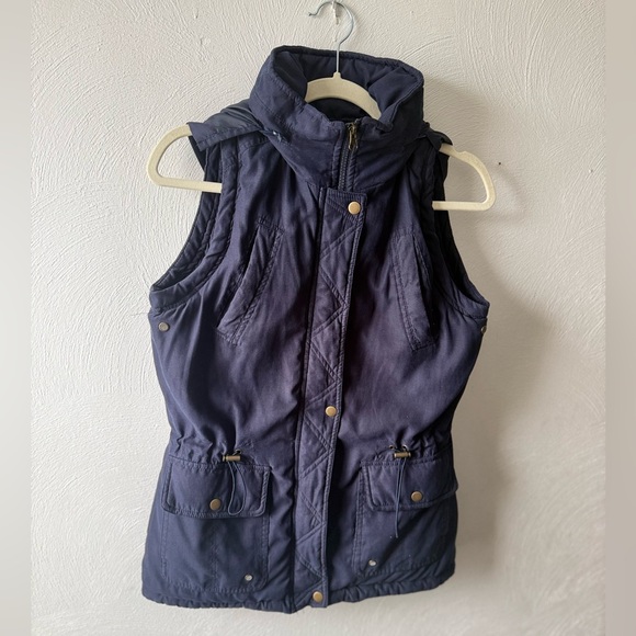 Valerie Stevens Navy Deep Blue Quilted Puffer Vest Hooded Preppy Classic Sz S - Picture 3 of 6